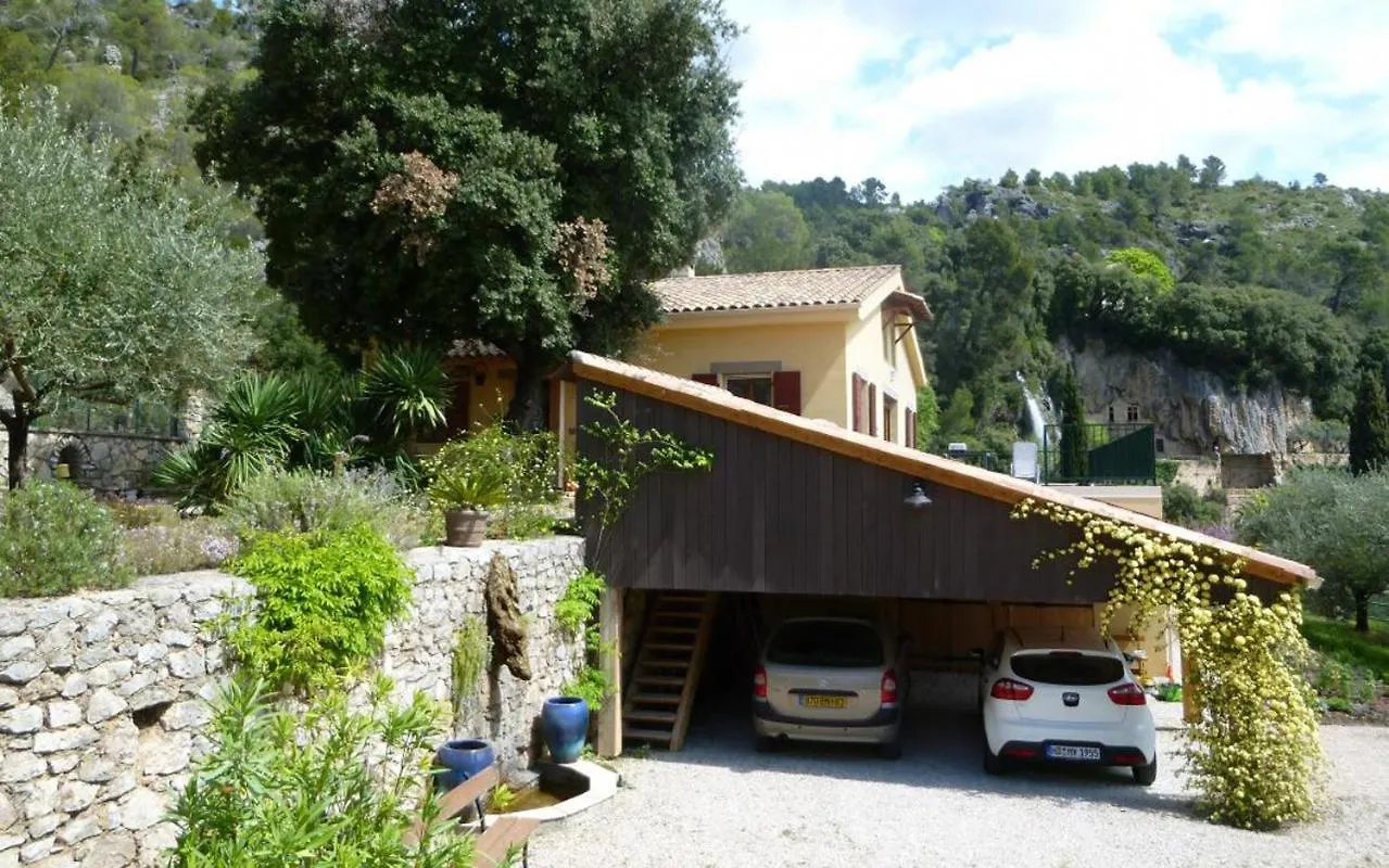 Villa La Cascade Villecroze 0*,